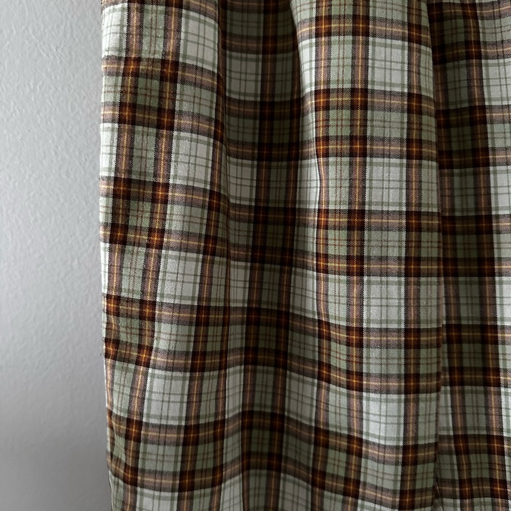 High-Waist Plaid Trousers in Beige and Brown - Picture 2 of 4
